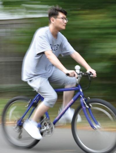Photo of a cyclist in movement.